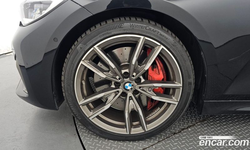 BMW 3-Series M340i xDrive Touring Performance