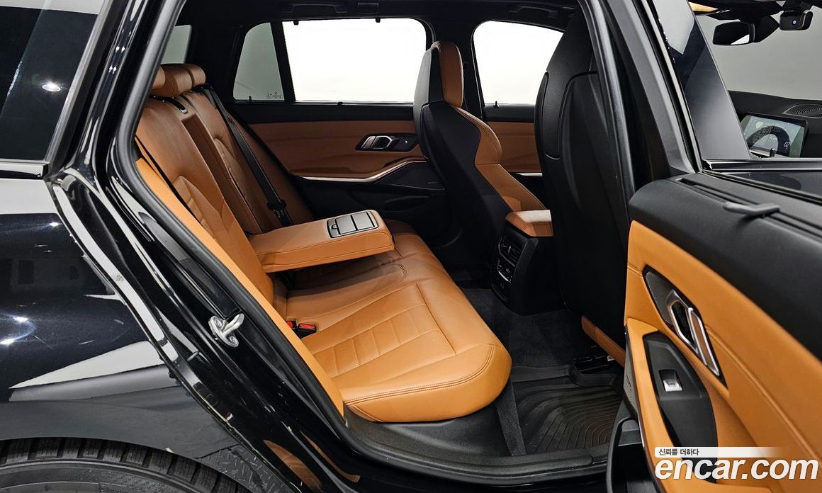 BMW 3-Series M340i xDrive Touring Performance