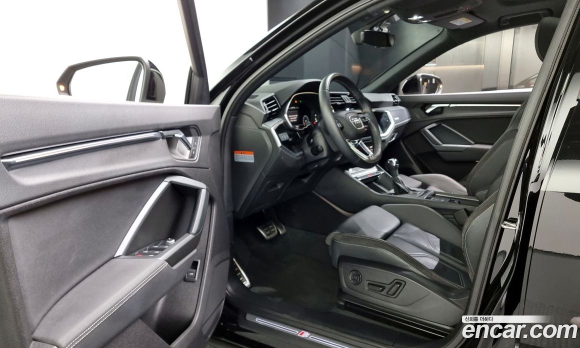 Audi Q3 35 TDI Premium Sportback