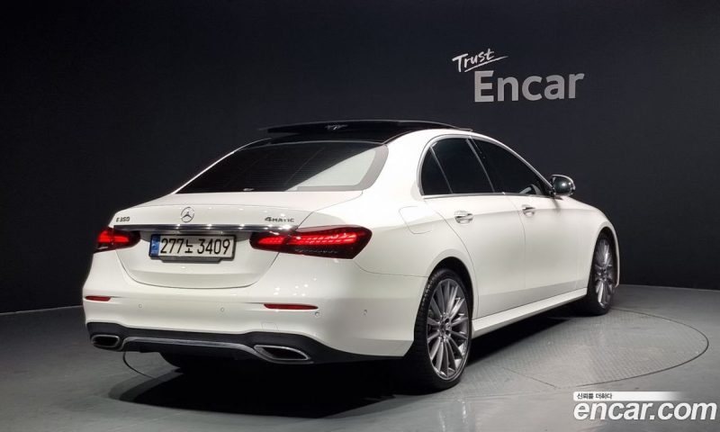 Mercedes Benz E-Class E350 4MATIC AMG Line