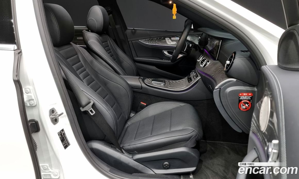 Mercedes Benz E-Class E350 4MATIC AMG Line