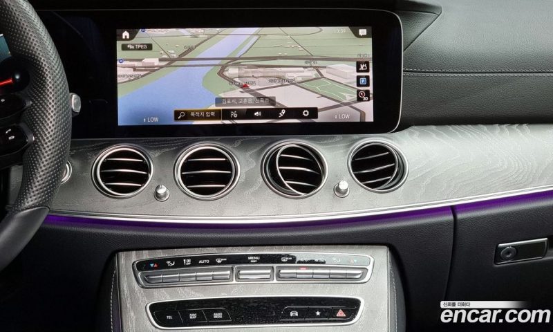 Mercedes Benz E-Class E350 4MATIC AMG Line