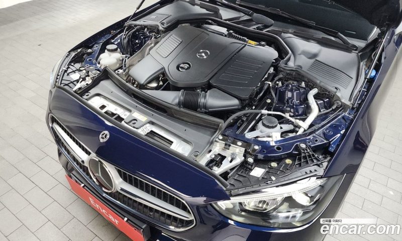 Mercedes Benz C-Class C200 4MATIC Avantgarde