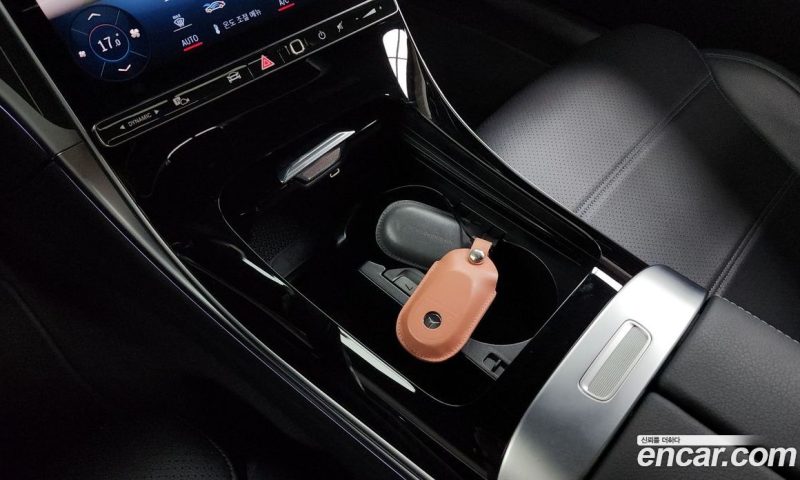 Mercedes Benz C-Class C200 4MATIC Avantgarde