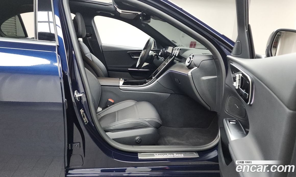 Mercedes Benz C-Class C200 4MATIC Avantgarde