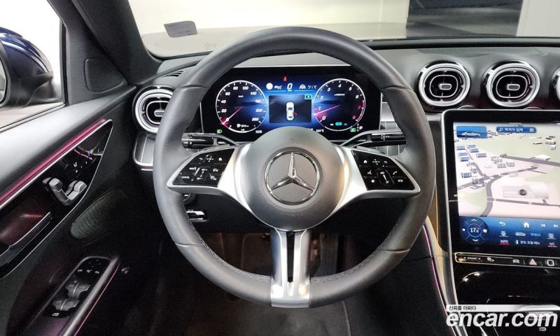 Mercedes Benz C-Class C200 4MATIC Avantgarde