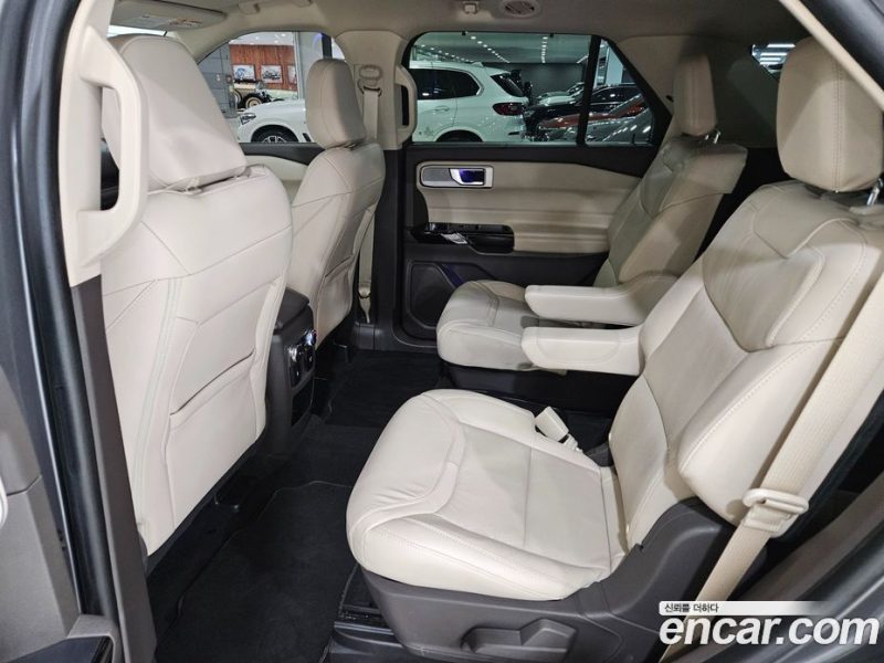 Ford Explorer 3.0 Platinum 4WD