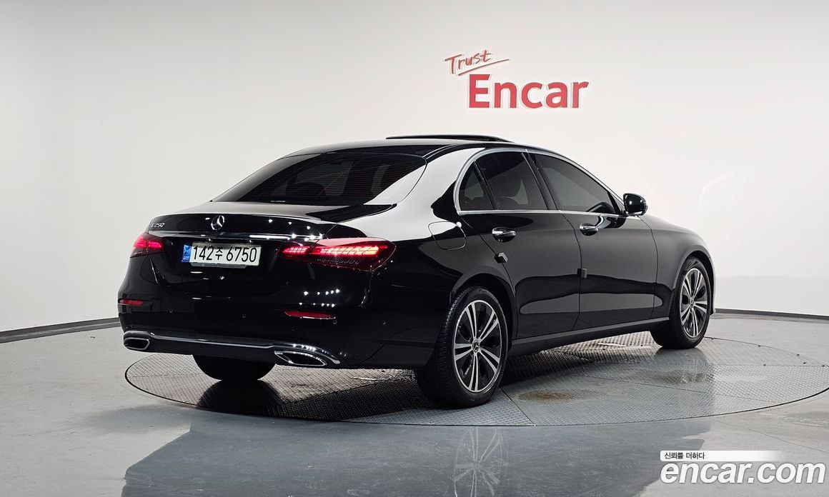 Mercedes Benz E-Class E250 Avantgarde