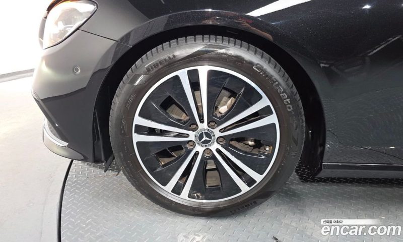 Mercedes Benz E-Class E250 Avantgarde