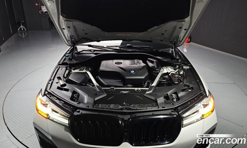 BMW 5-Series i530 M Sport Package