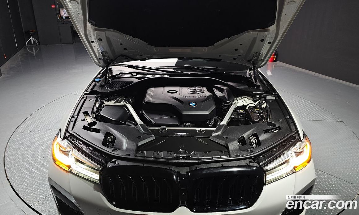 BMW 5-Series i530 M Sport Package
