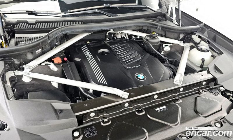 BMW X7 xDrive i40 Design Pure Excellence 7-Seater