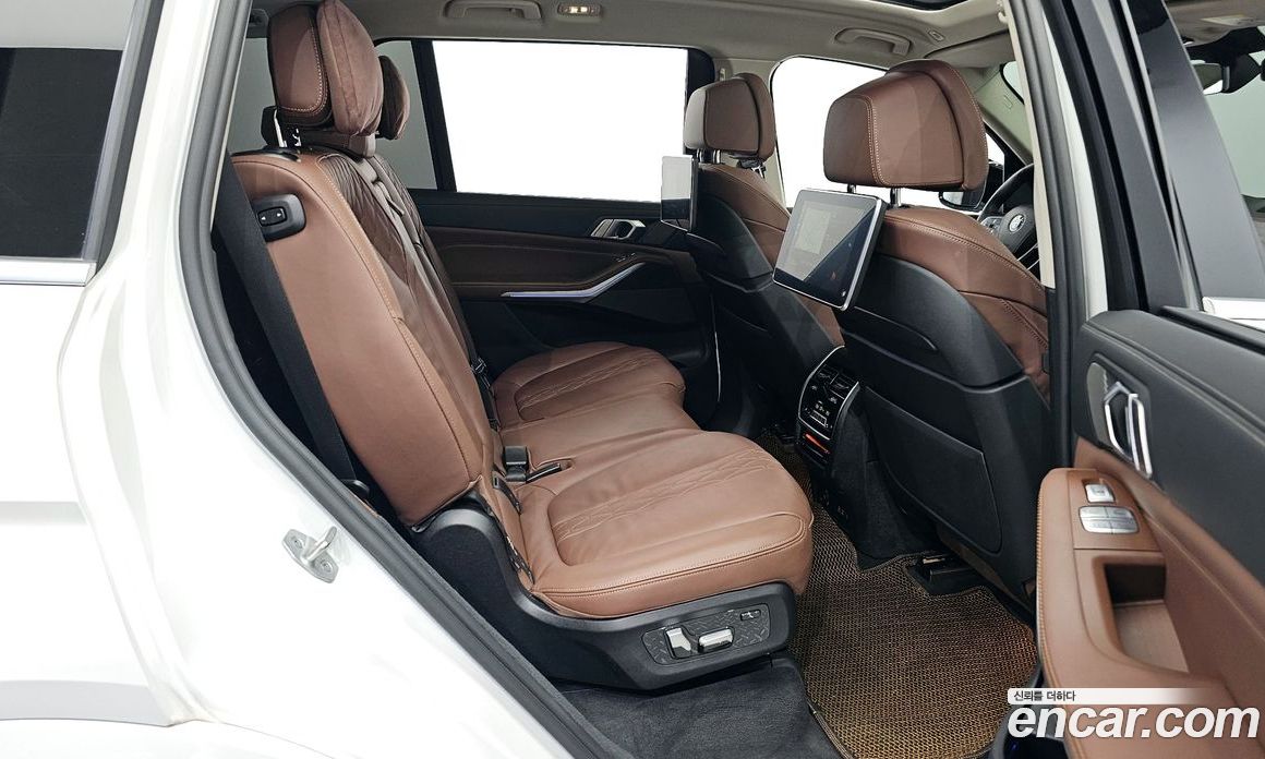 BMW X7 xDrive i40 Design Pure Excellence 7-Seater