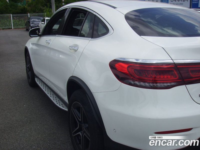 Mercedes Benz GLC-Class GCL300 4MATIC Coupe