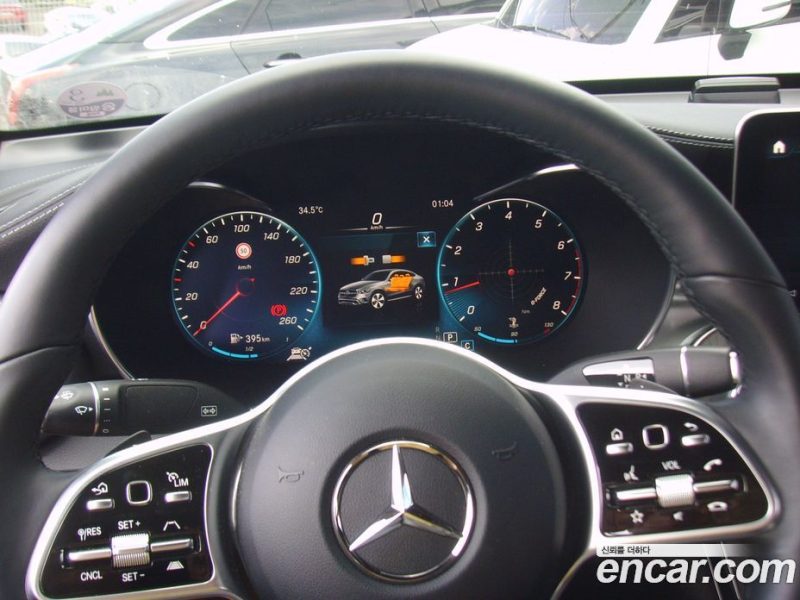 Mercedes Benz GLC-Class GCL300 4MATIC Coupe