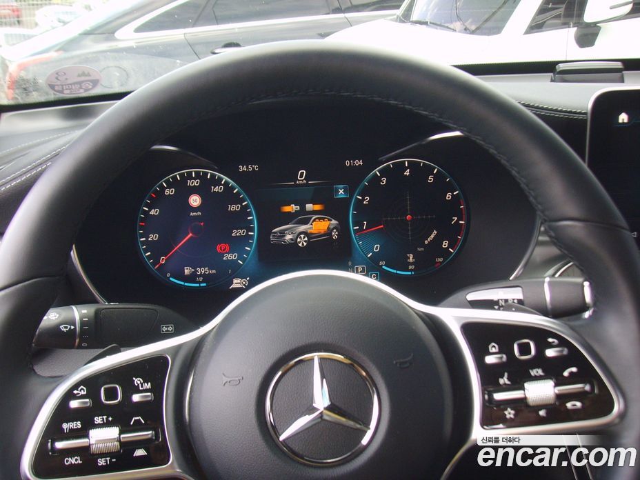 Mercedes Benz GLC-Class GCL300 4MATIC Coupe