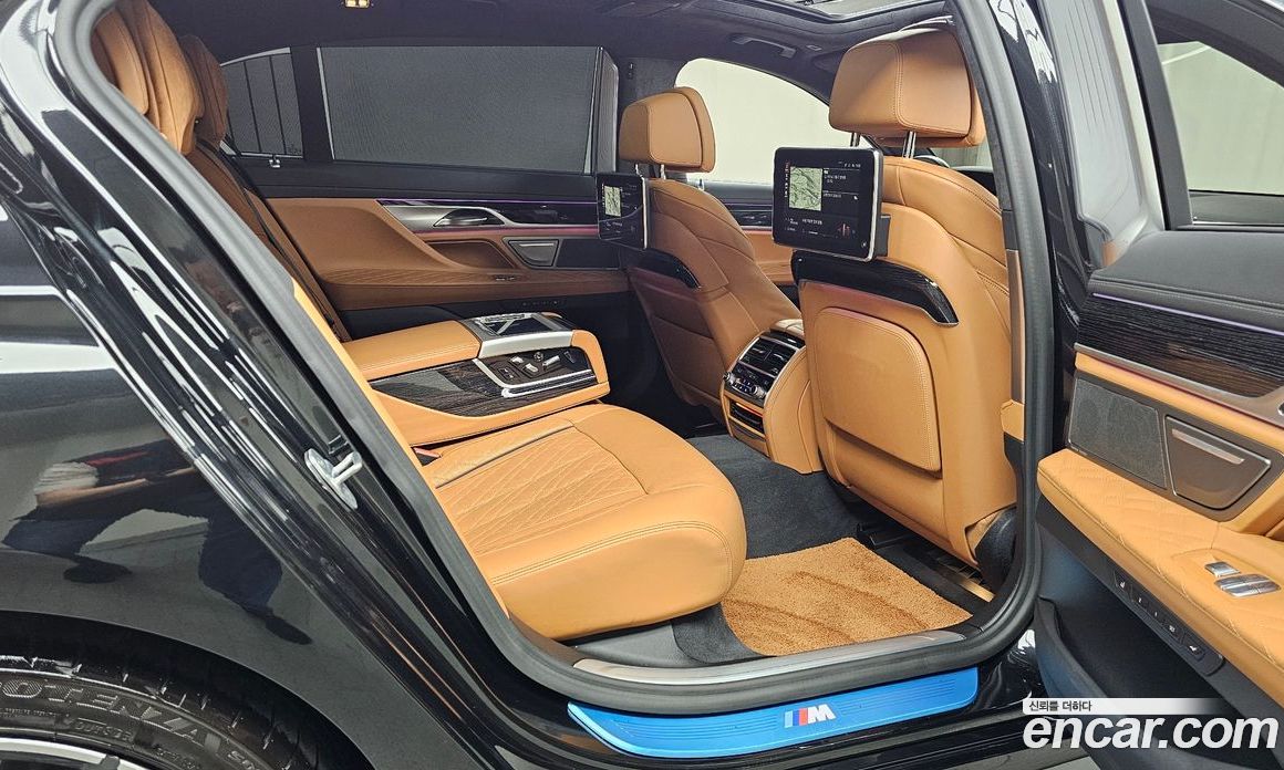 BMW 7-Series 740Li xDrive M Sport Package