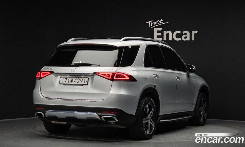Mercedes Benz GLE-Class GLE300d 4MATIC
