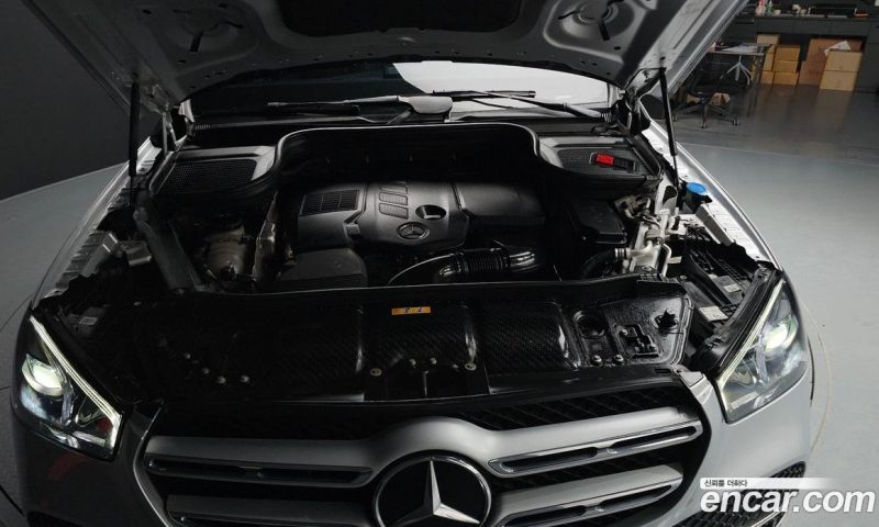 Mercedes Benz GLE-Class GLE300d 4MATIC