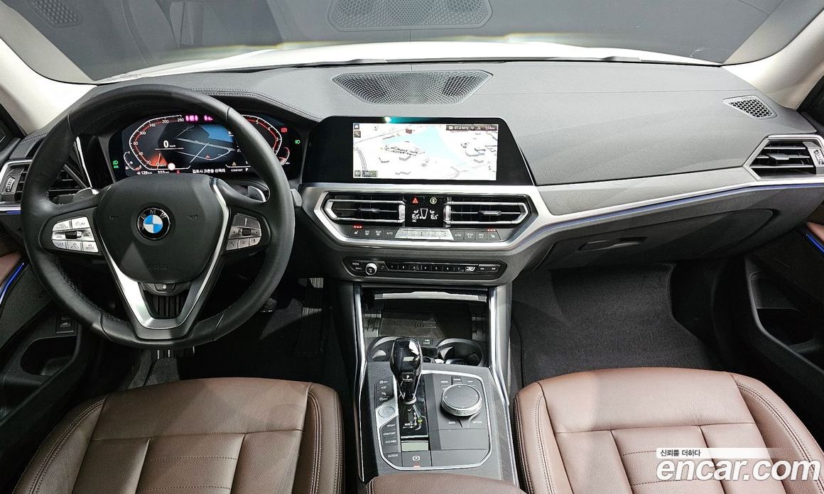 BMW 3-Series i320 Luxury