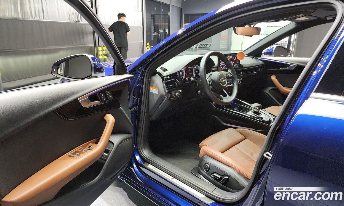 Audi A4 40 TFSI Premium