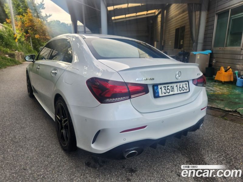 Mercedes Benz A-Class AMG A35 4MATIC Sedan