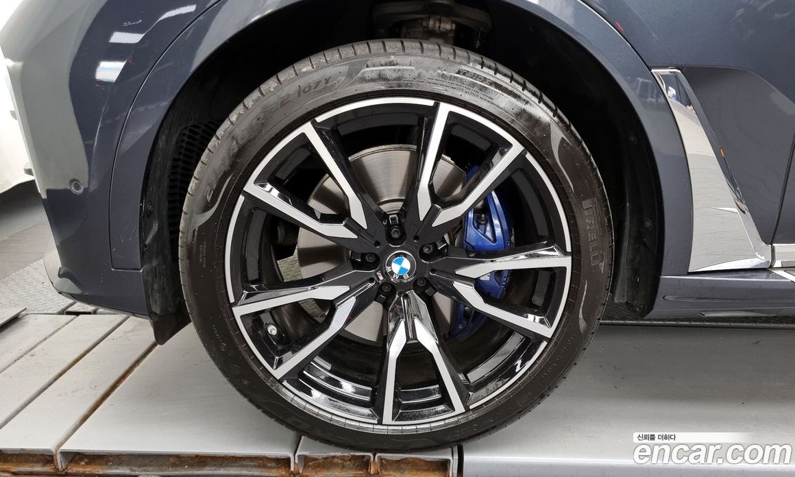 BMW X7 xDrive i40 M Sport 6STR