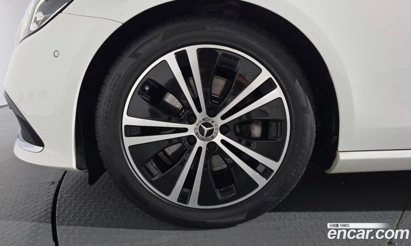 Mercedes Benz E-Class E250 Avantgarde