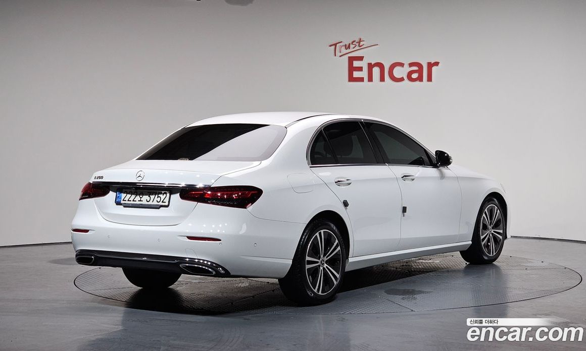 Mercedes Benz E-Class E250 Avantgarde
