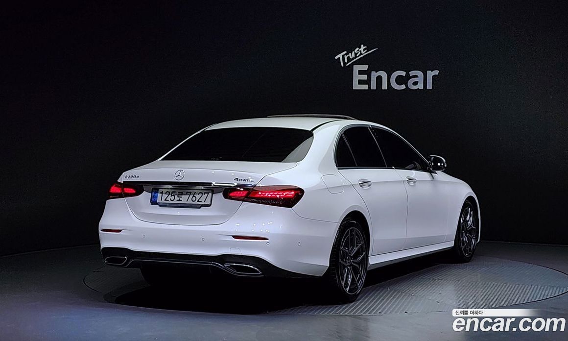 Mercedes Benz E-Class E220d 4MATIC AMG Line