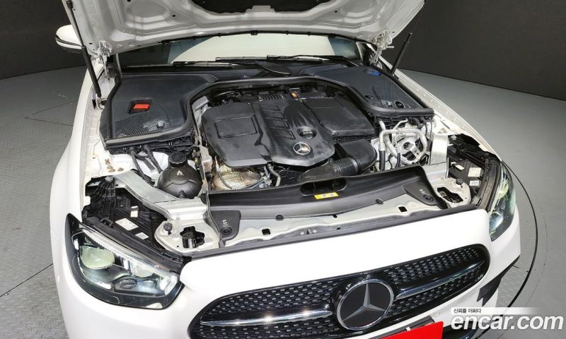 Mercedes Benz E-Class E220d 4MATIC AMG Line