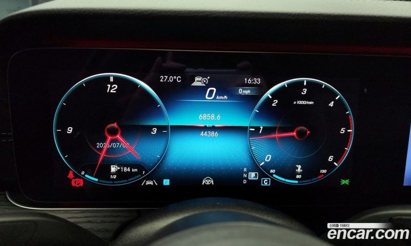 Mercedes Benz E-Class E220d 4MATIC AMG Line