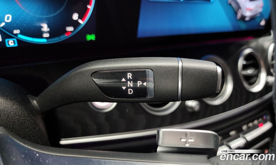 Mercedes Benz E-Class E220d 4MATIC AMG Line