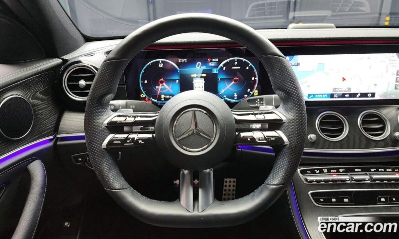 Mercedes Benz E-Class E220d 4MATIC AMG Line