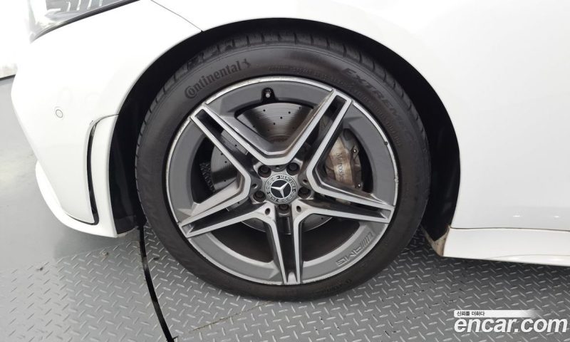 Mercedes Benz CLS-Class CLS300d AMG Line