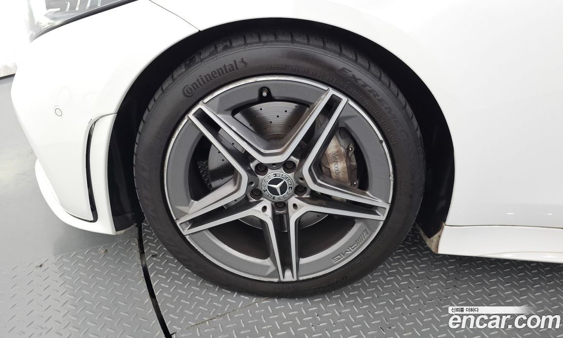 Mercedes Benz CLS-Class CLS300d AMG Line