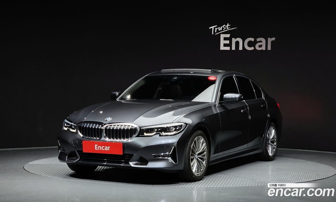 BMW 3-Series i320 Luxury