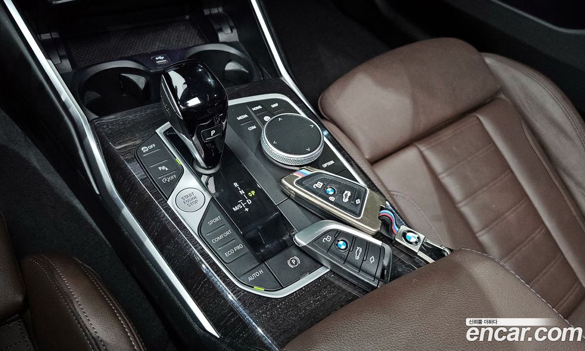 BMW 3-Series i320 Luxury
