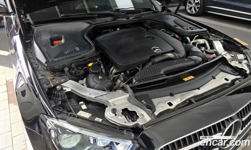 Mercedes Benz E-Class E350 4MATIC Avantgarde