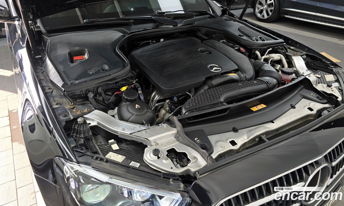 Mercedes Benz E-Class E350 4MATIC Avantgarde