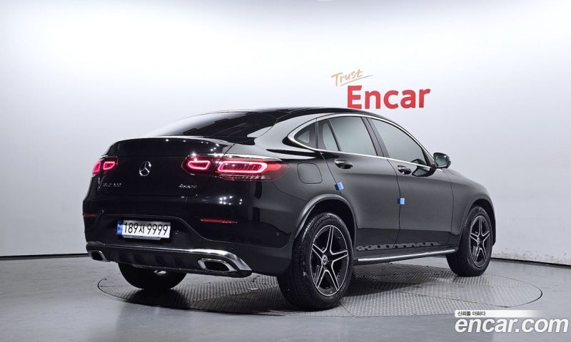 Mercedes Benz GLC-Class GCL300 4MATIC Coupe
