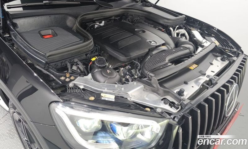 Mercedes Benz GLC-Class GCL300 4MATIC Coupe