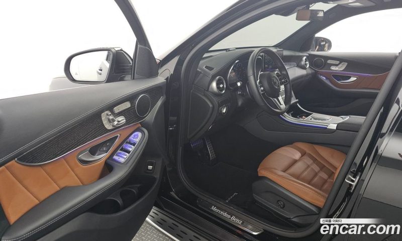 Mercedes Benz GLC-Class GCL300 4MATIC Coupe