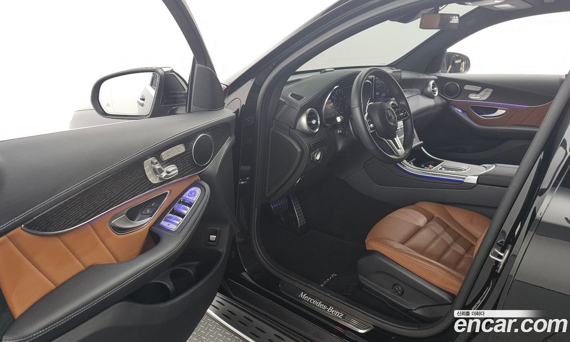 Mercedes Benz GLC-Class GCL300 4MATIC Coupe