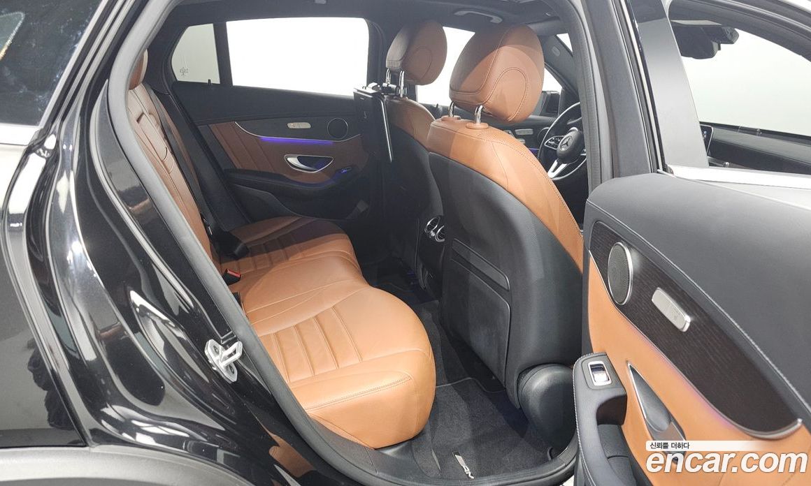 Mercedes Benz GLC-Class GCL300 4MATIC Coupe