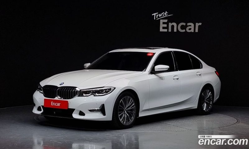 BMW 3-Series i320 Luxury