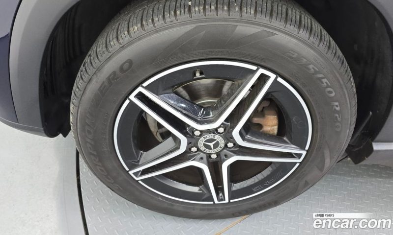 Mercedes Benz GLE-Class GLE300d 4MATIC