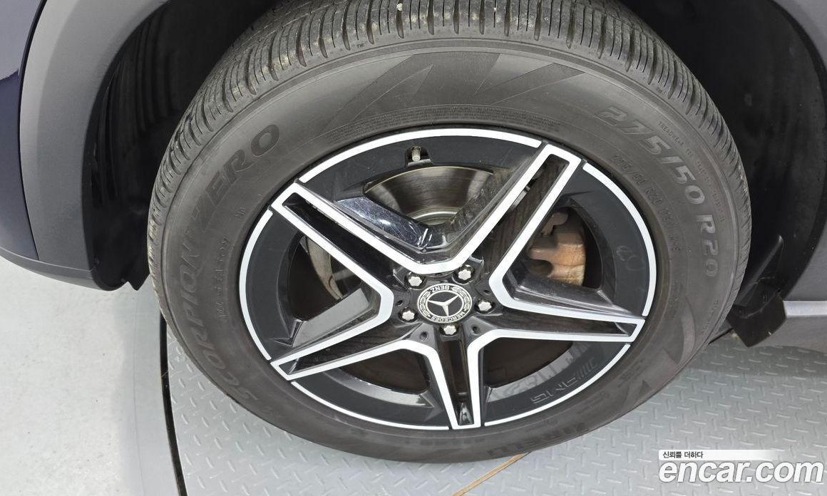 Mercedes Benz GLE-Class GLE300d 4MATIC