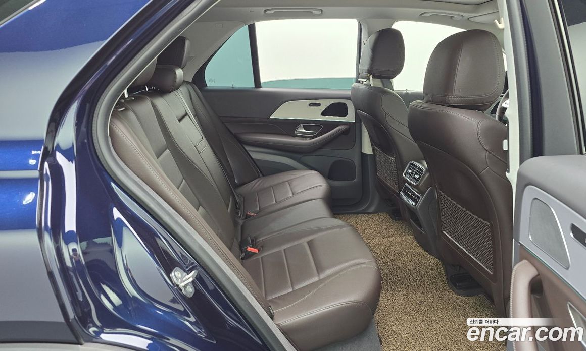 Mercedes Benz GLE-Class GLE300d 4MATIC