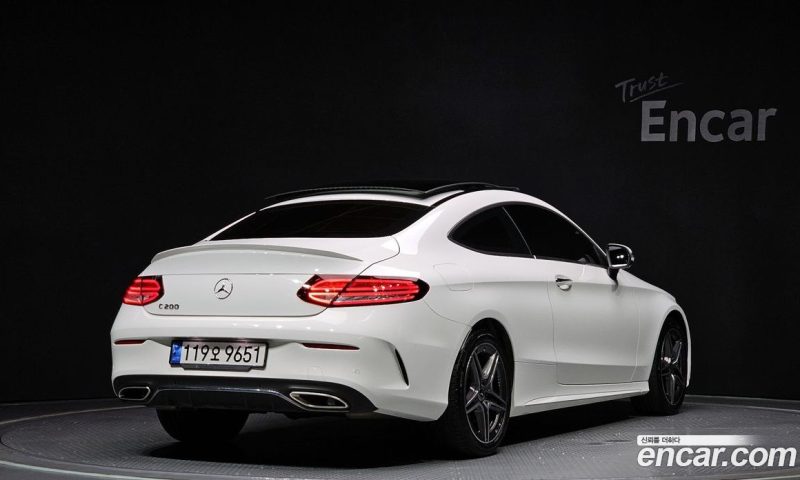 Mercedes Benz C-Class C200 Coupe